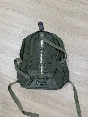 Supreme Men's Olive Green Backpack